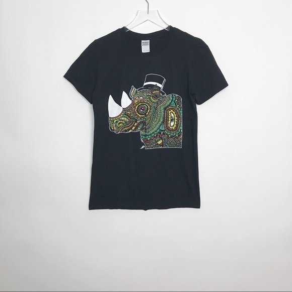 Gildan black graphic t-shirt with rhino in top hat - Picture 3 of 8